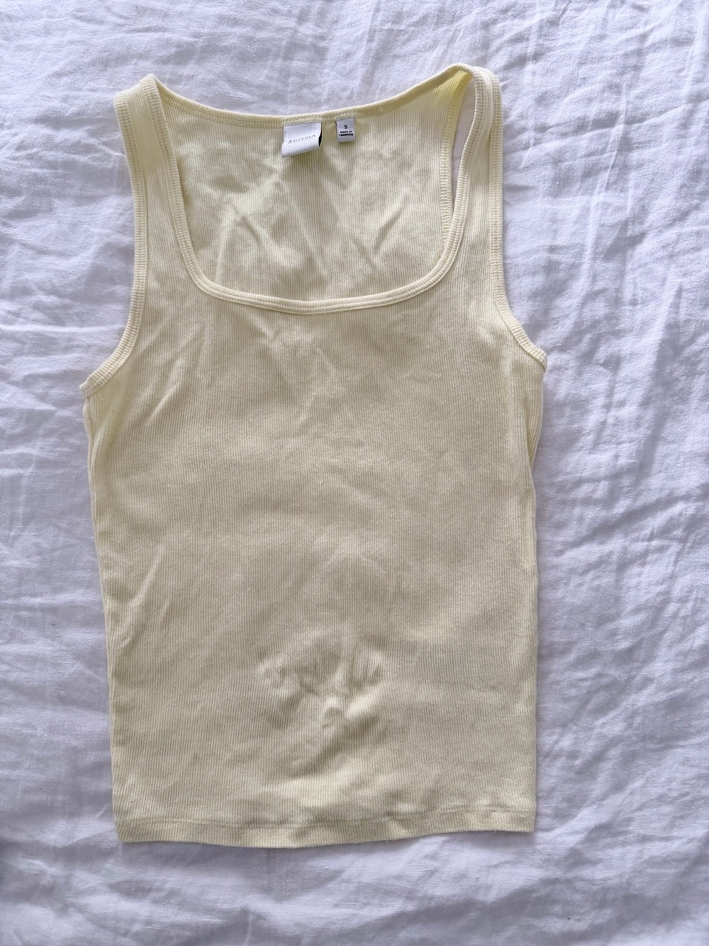 Homestretchβ’ Rib Vinyl Tank S Lemonade Yellow Aritzia